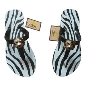 Aloha Island Women's Tiger Design Flip Flops